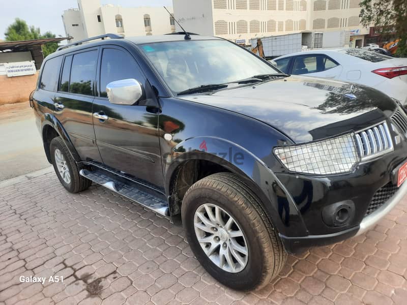 Mitsubishi Pajero Sports 2009 1