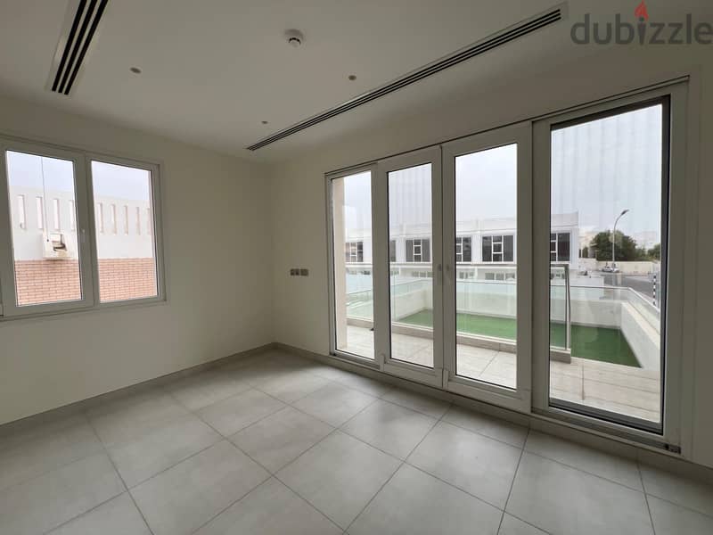 Modern 4 Bedroom Villa in Qurum for Rent 7