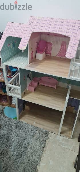 Doll House Used