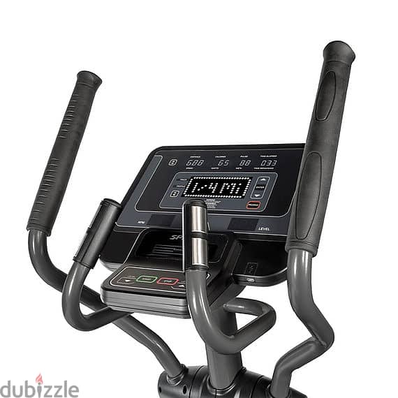 Spirit Fitness CE800+ Commercial Elliptical Trainer 4