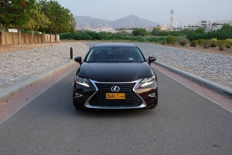 Lexus ES-350 2016 - 110K KM - Clean - Imported 2