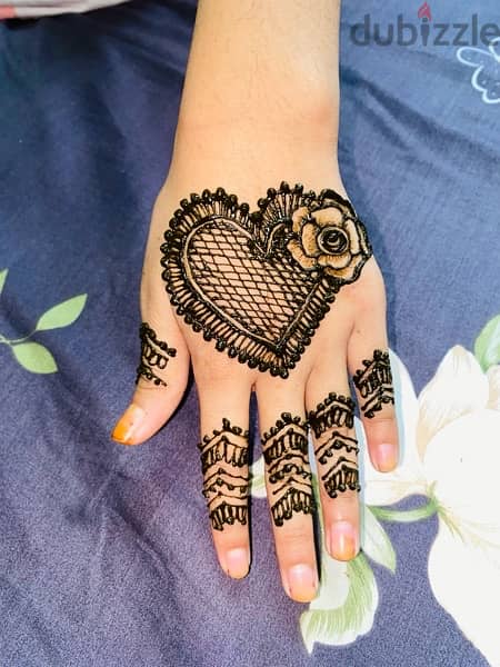 henna artist 2