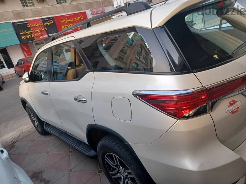 4WD --Fortuner, Pajero, Xtera for rent @ best price at Salalah & Musca 1