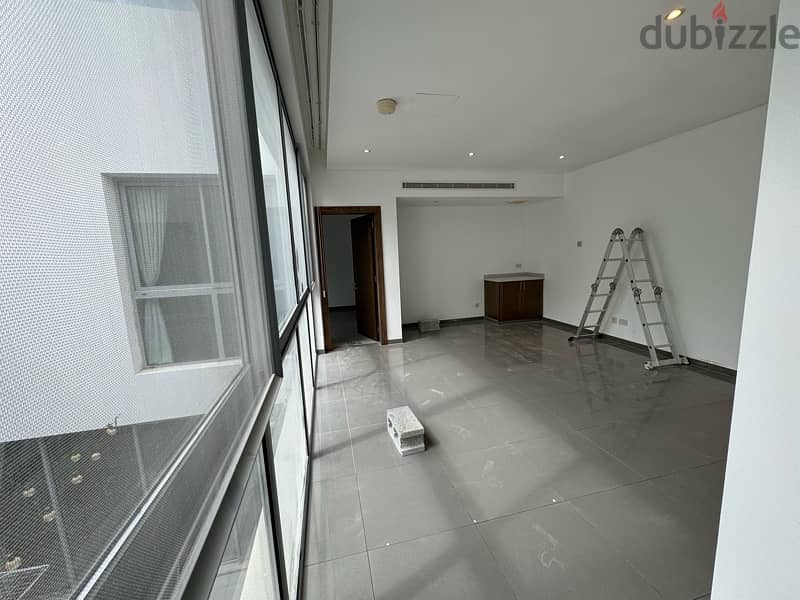 recommend 3+1 Bhk townhouse for rent at mouj 5