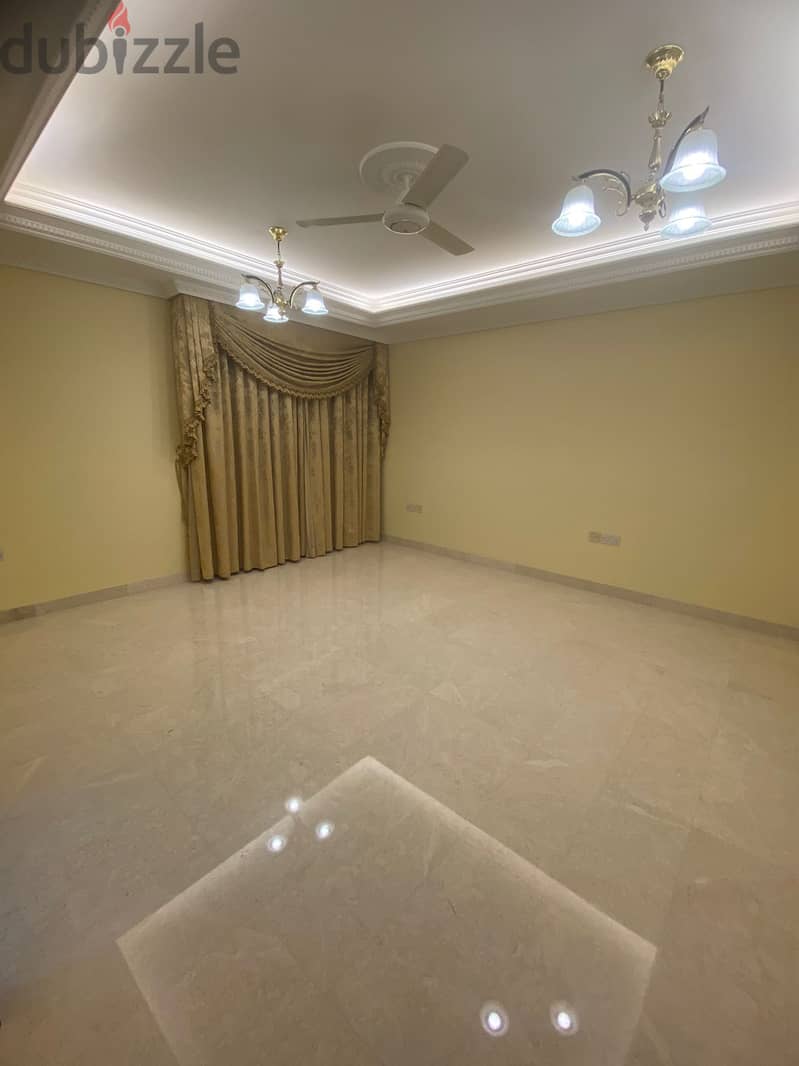 "SR-DA-498 hight quality and semi furnished villa in al azaiba north 4