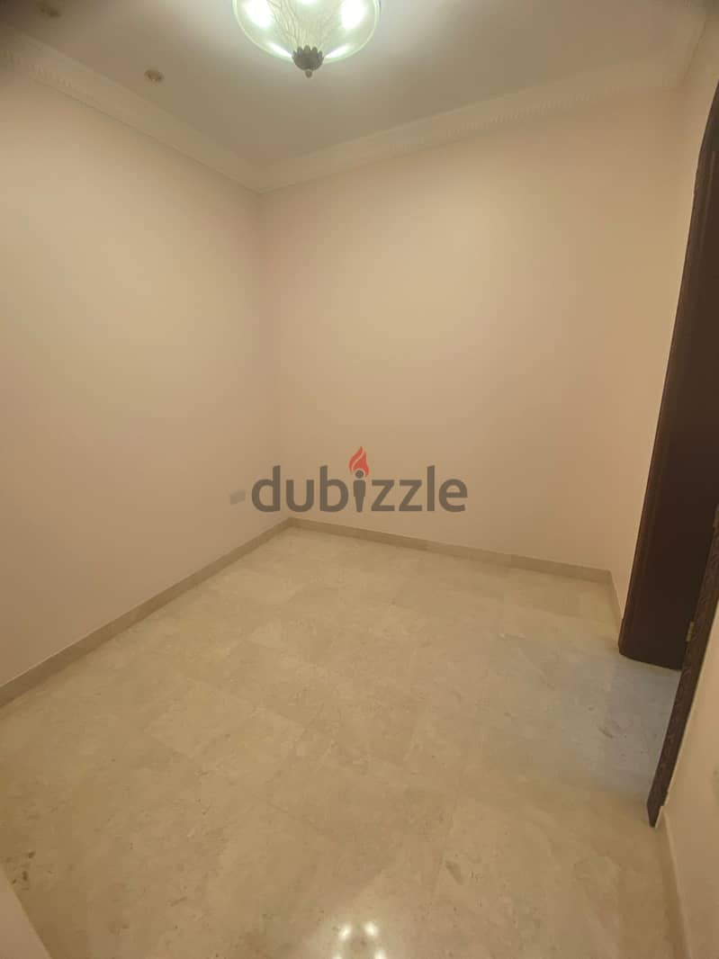 "SR-DA-498 hight quality and semi furnished villa in al azaiba north 7