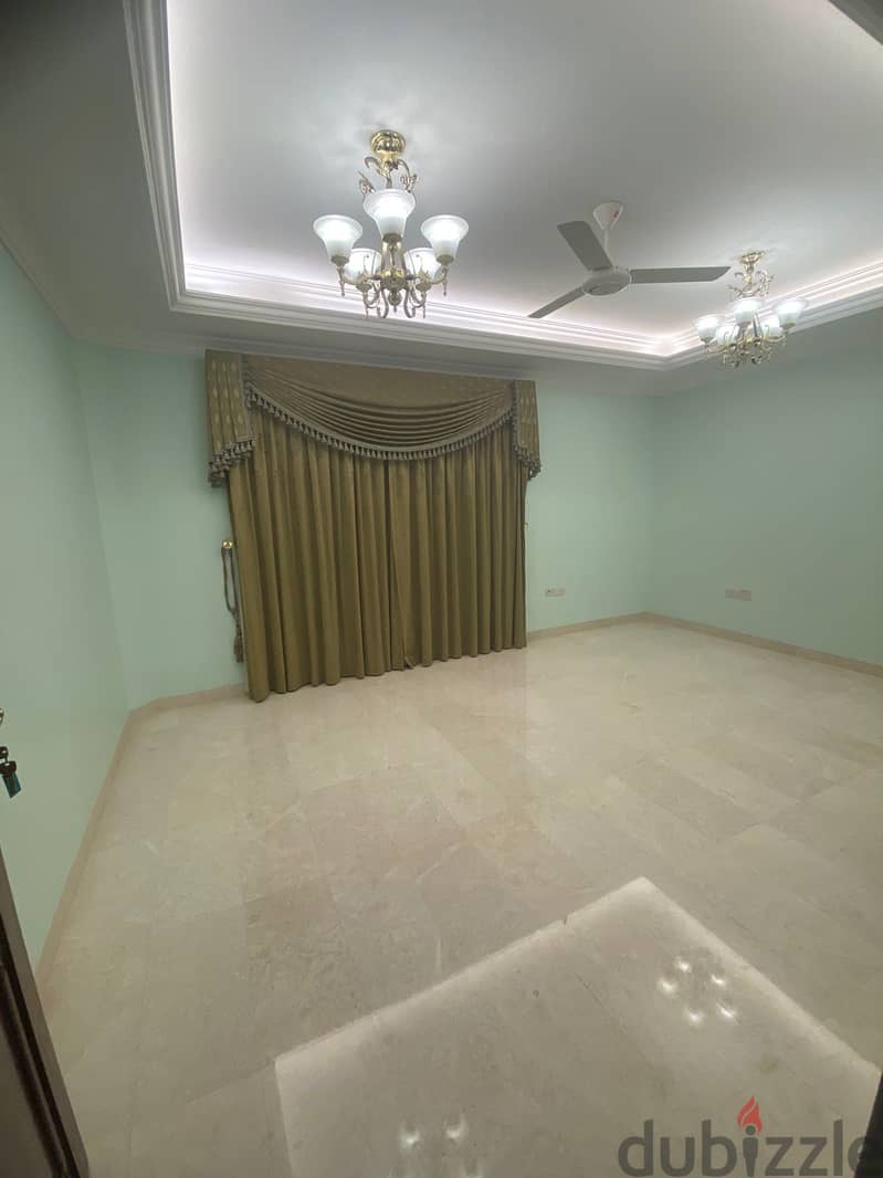 "SR-DA-498 hight quality and semi furnished villa in al azaiba north 8