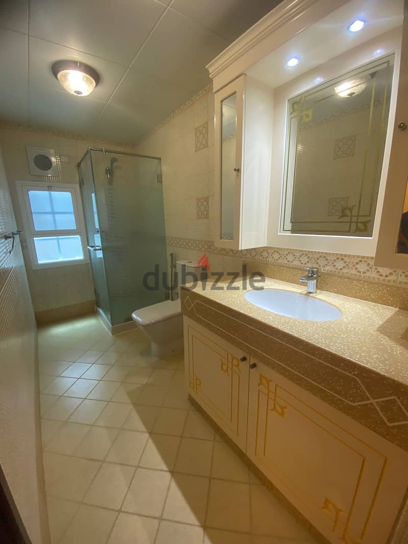 "SR-DA-498 hight quality and semi furnished villa in al azaiba north 16