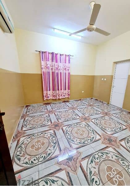 2bkh Flat for rent for singal family in Mabellah near Jama gafar 1