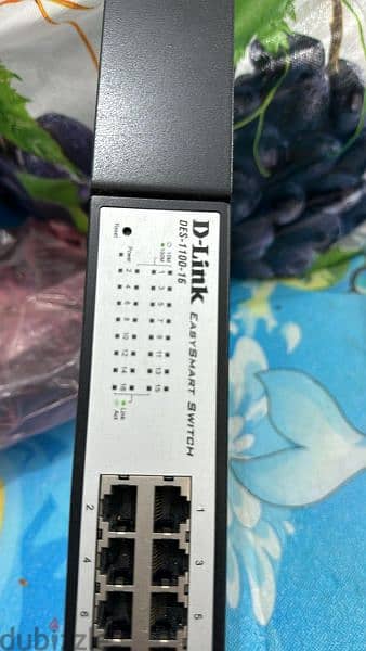 D-Link  Easy Smart Gigabit Switch 
Model : DES-1100-16
16 Ports 3