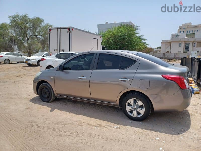 Nissan Sunny 2012 3