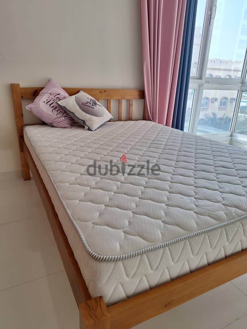 Queen Size Bed with Mattress 2