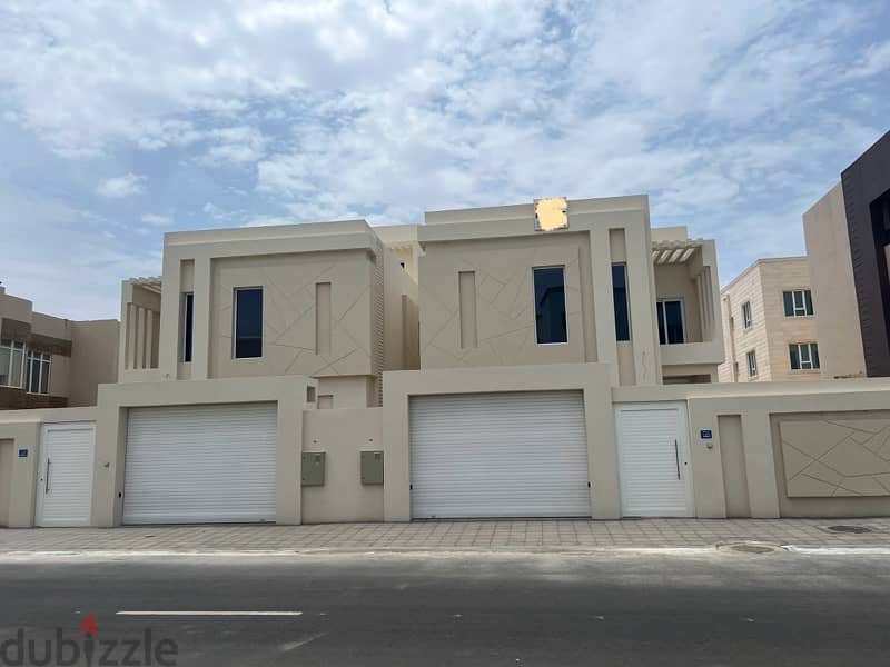 Separate Twin Villa for sale 0