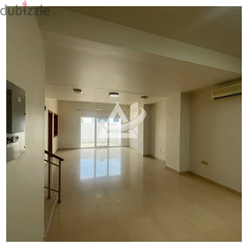 ADV935**4BHK Villa for rent in a complex in qurum 4