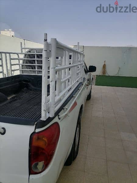 Mitsubishi L200 2011ماشية قليل حالة وكالة 3