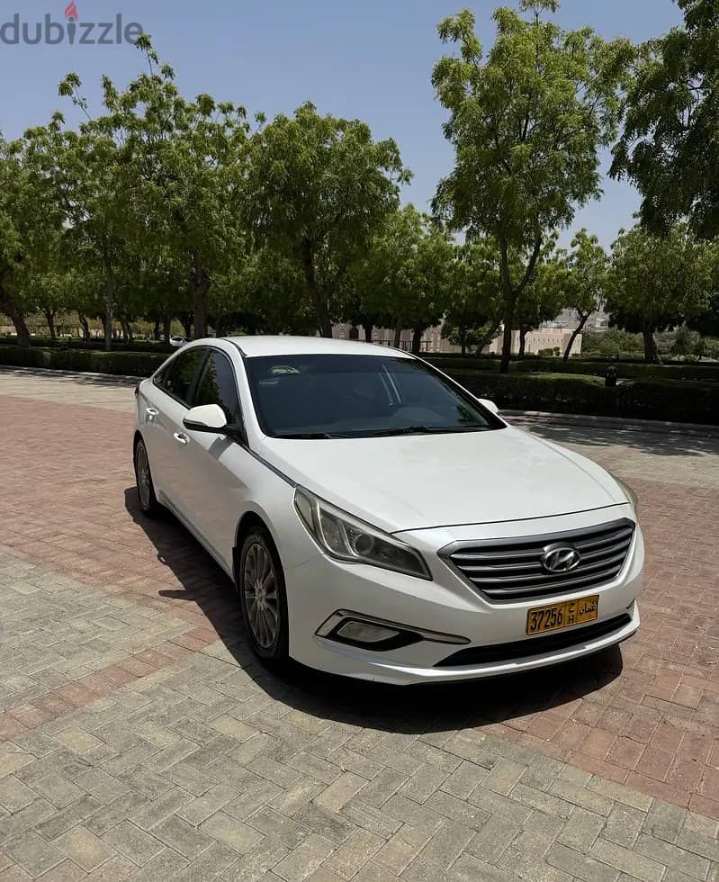 Hyundai Sonata 2015 indian family used car. mulkiya upto august 2026 0