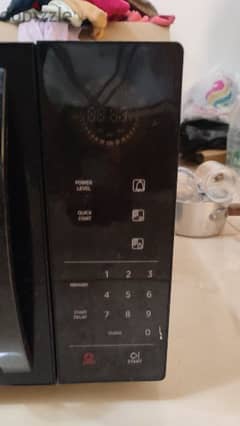 Microwave oven for sale in very good condition for sale