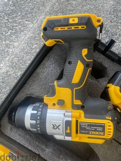 dewalt 228 used 1 time دريل كهربائي شبه جديد