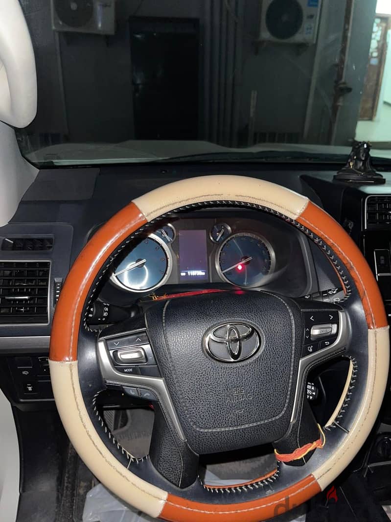 Toyota Prado 2018 top model  2018 4