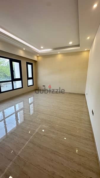 villa for sale in qurum 7