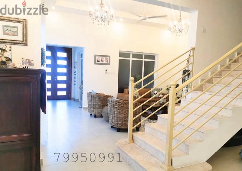 AL KHUWAIR | BEAUTIFUL UN-FURNISHED 4+1 BR VILLA 9