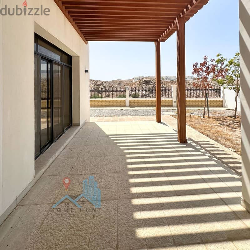 QURM | GRANDIOSE 5+1 BR COMMUNITY VILLA 17