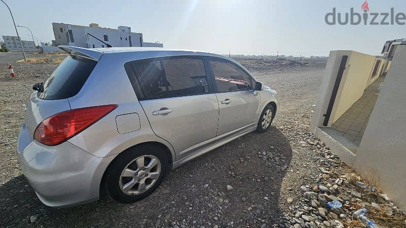 Nissan Versa 2011 2