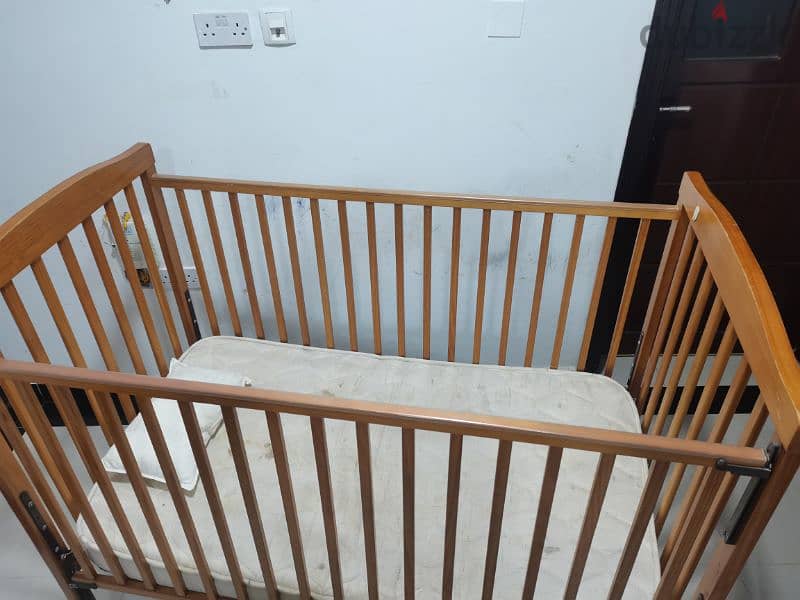 crib available near Nesto mabela 1