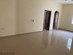 three bedrooms flat for rent mawalleh city center