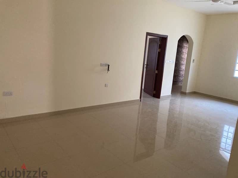 three bedrooms flat for rent mawalleh city center 0