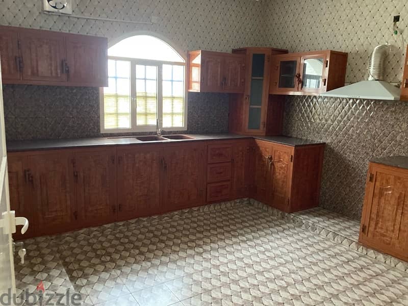 three bedrooms flat for rent mawalleh city center 7