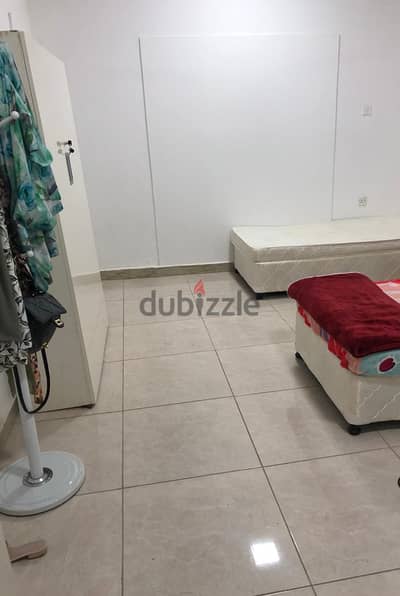 sharing room for ladies in alkhoud سكن مشترك للسيدات في الخوض