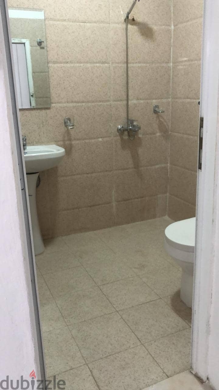 sharing room for ladies in alkhoud سكن مشترك للسيدات في الخوض 3