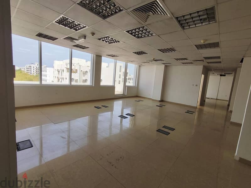 1Premium Deal for fitted or unfitted offices available to let in QURUM 13