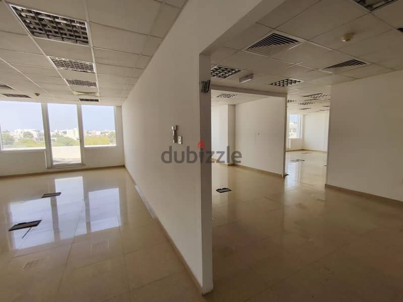 1Premium Deal for fitted or unfitted offices available to let in QURUM 14