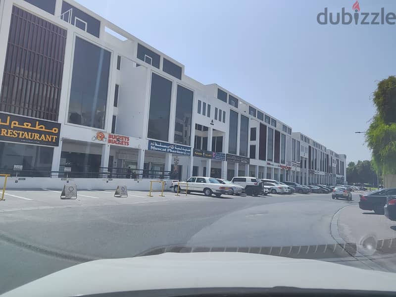 1Premium Deal for fitted or unfitted offices available to let in QURUM 16