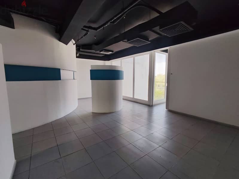 2Premium Deal for fitted or unfitted offices available to let in QURUM 2