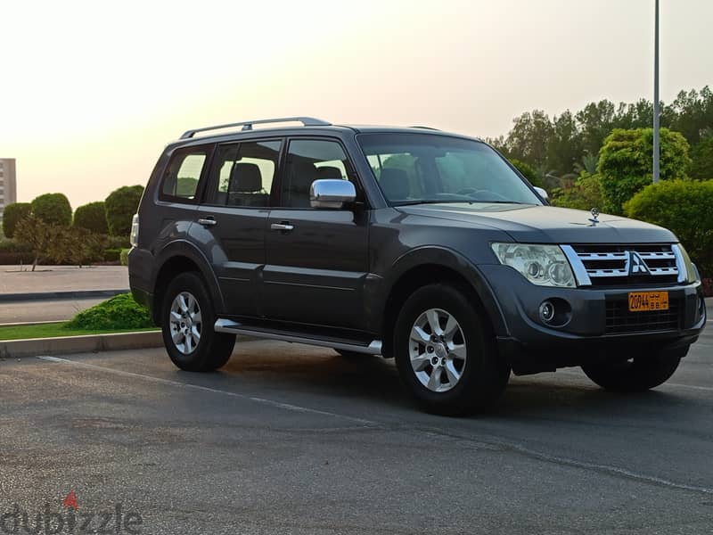 ميتسوبيشي باجيرو 2012 GLS مالك ثاني وكالة عمان Mitsubisihi Pajero GLS 4