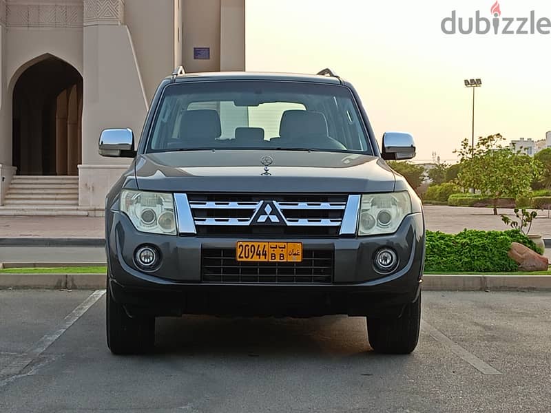 ميتسوبيشي باجيرو 2012 GLS مالك ثاني وكالة عمان Mitsubisihi Pajero GLS 5