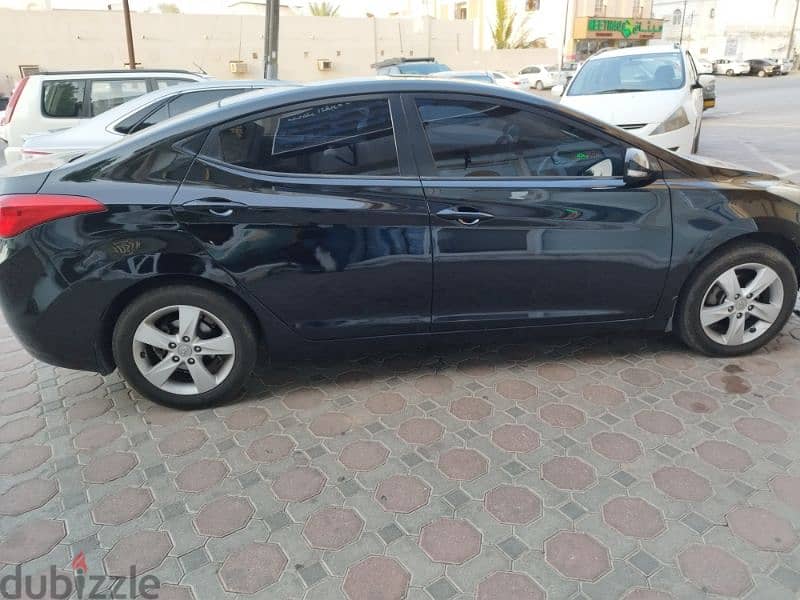 Hyundai Elantra 2012 1