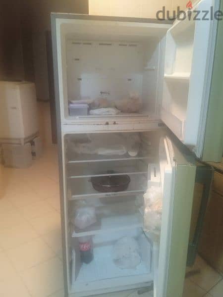 large size fridge working perfectly  pick from Inian school Ghubra 1