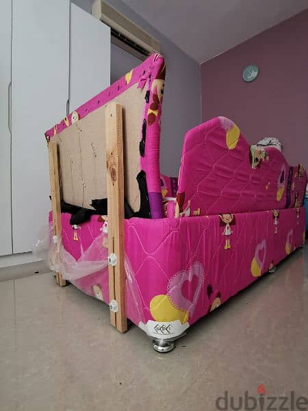 Kids single bed 2