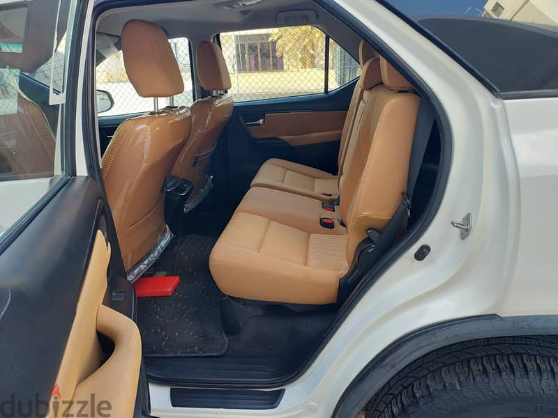 Toyota FORTUNER 2.7 CLASSIC DLX  - MY : 2019 9