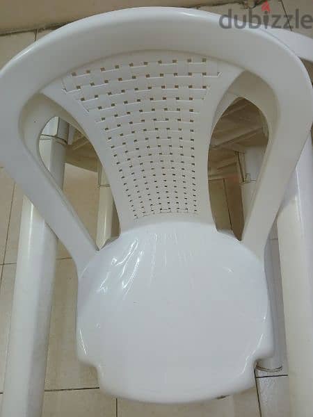 White colour mini table & 2 chair. . . 2