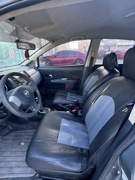 Nissan Tiida 2012 5