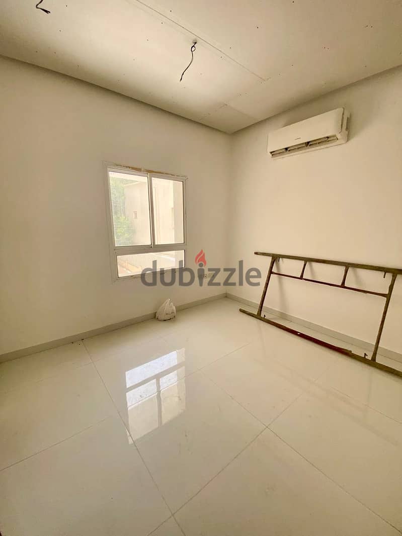 "SR-AH-577  Cozy Flat in Al Mawaleh North for Rent! 1