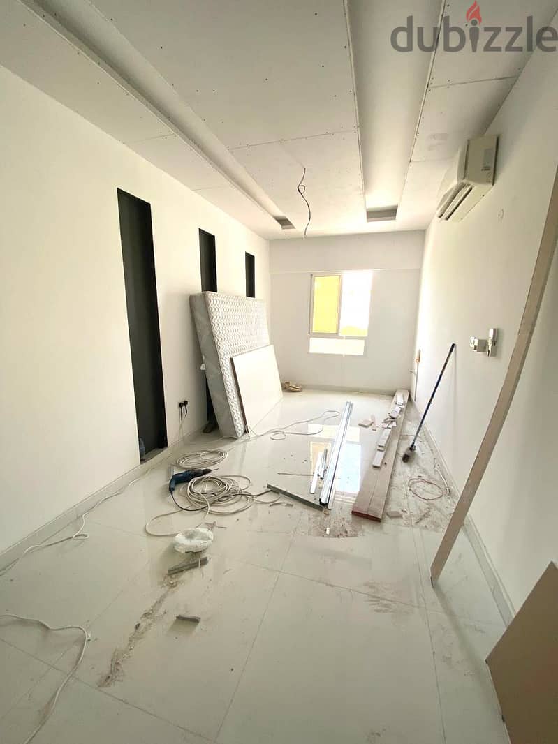 "SR-AH-578  Elegant Flat in Al Mawaleh North for Rent! 4