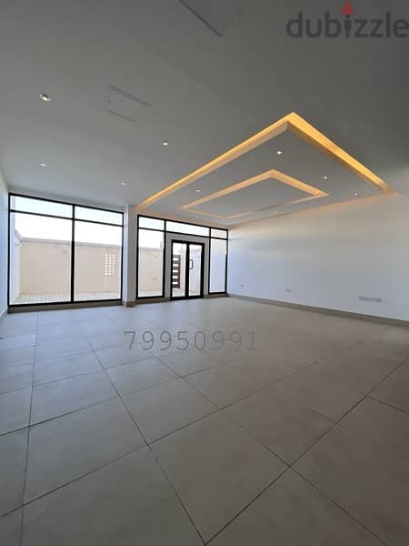 3+1 BR Villa in Muscat Hills for Rent 9