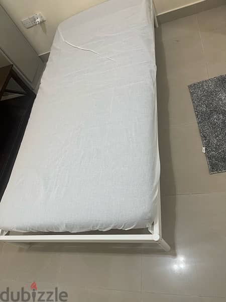 single Bed frame, Bed slats and Mattress for immediate sale 0