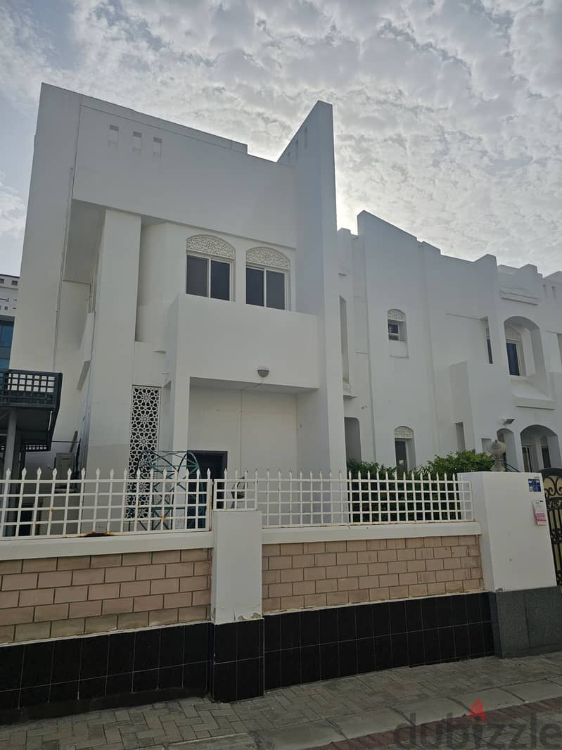 Water front villa in Qurum 12